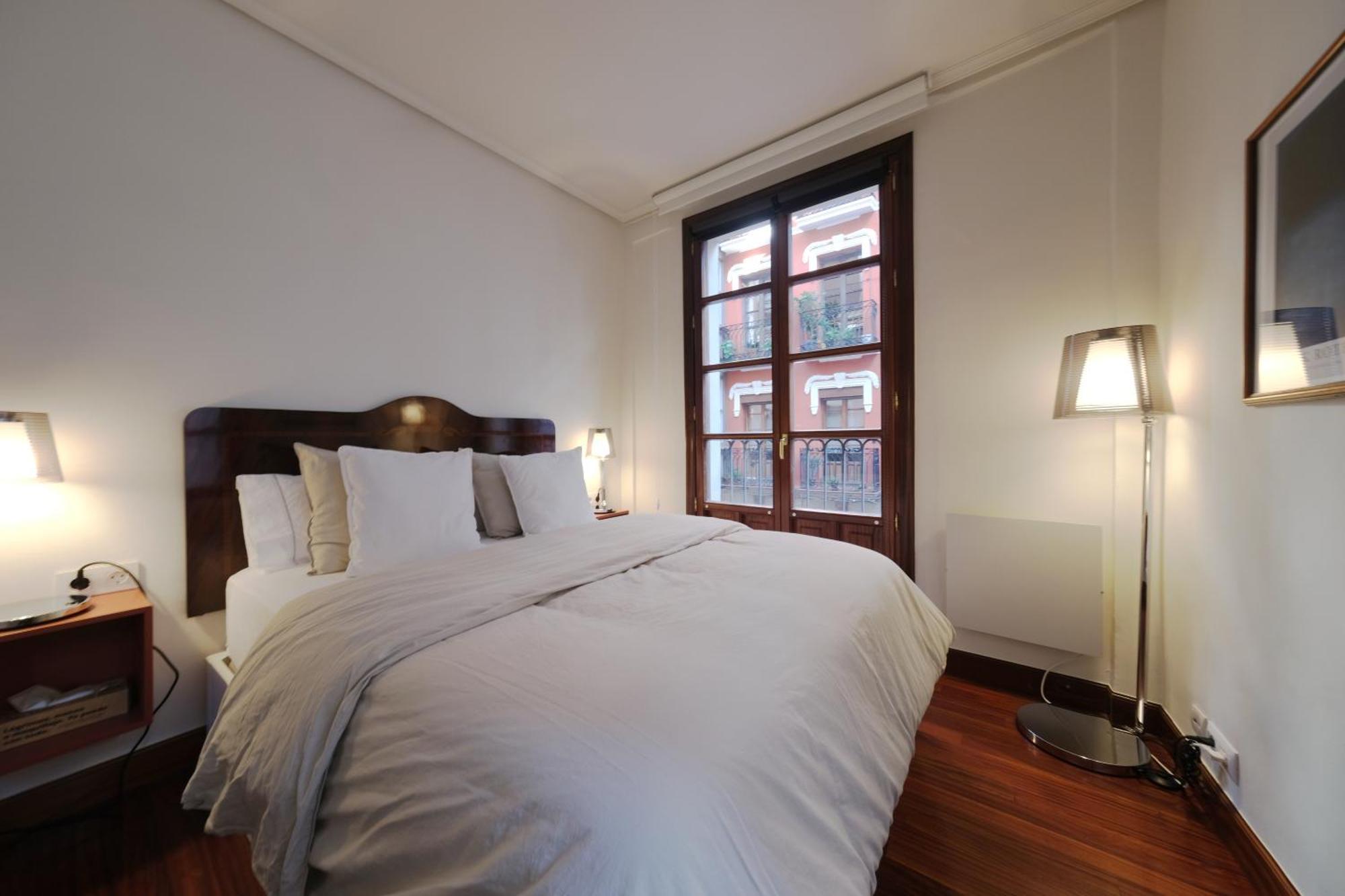 Cornerstone, Apartamento En Casco Viejo Bilbao Eksteriør billede