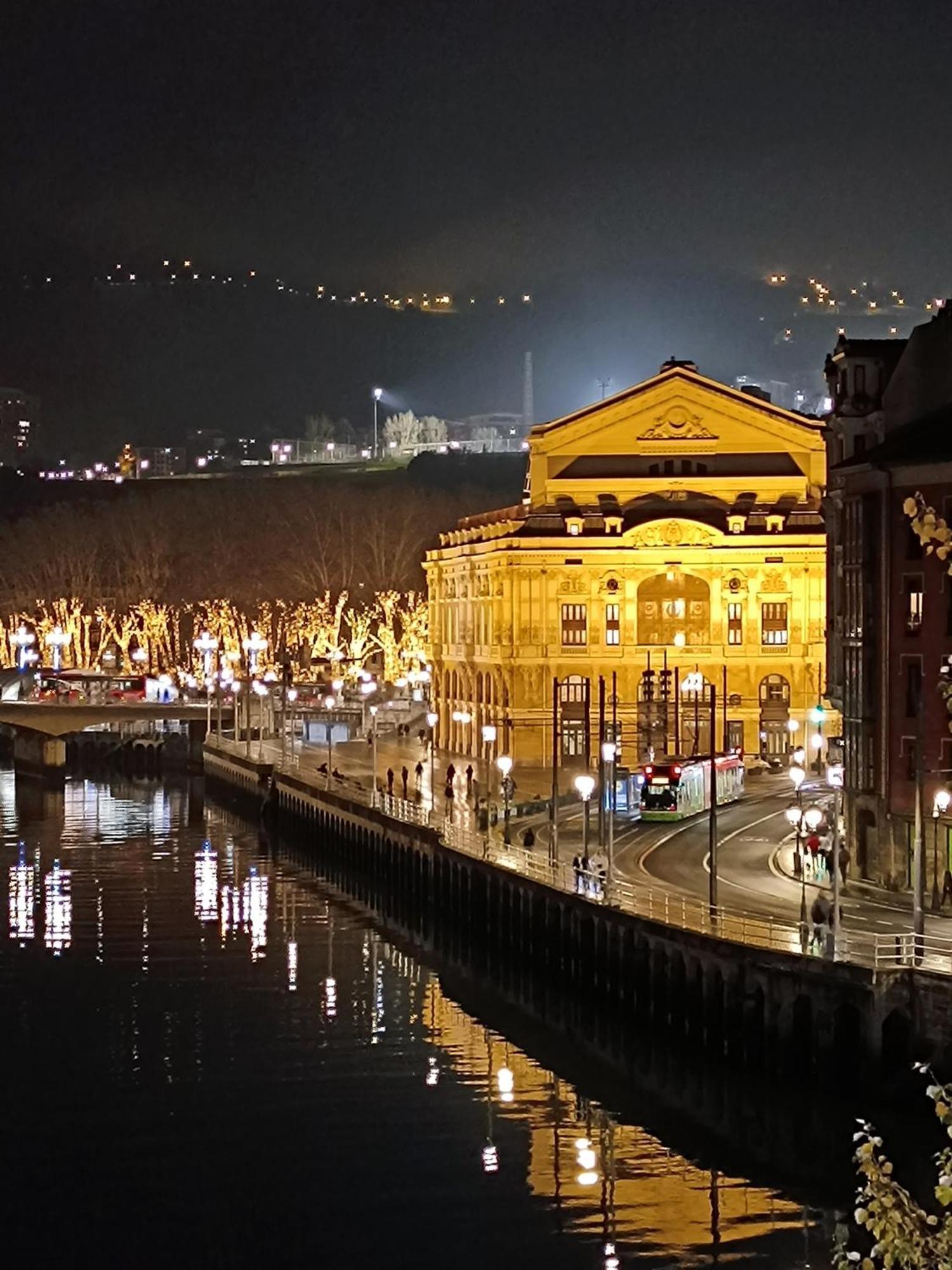 Cornerstone, Apartamento En Casco Viejo Bilbao Eksteriør billede